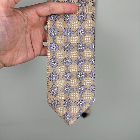 Hugo Boss 100% Silk Tie Black Label Made in Italy Gold Blue Geometric 58.5x3.25 - Picture 4 of 10